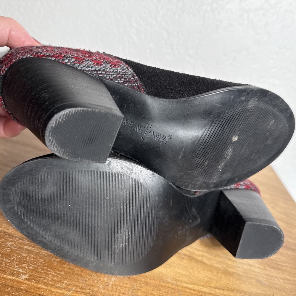 Minnetonka Ankle Boots Size 8 Black Leather Red Grey Woven Aztec Style Western - Picture 7 of 10